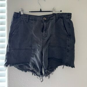 Aerie distressed short